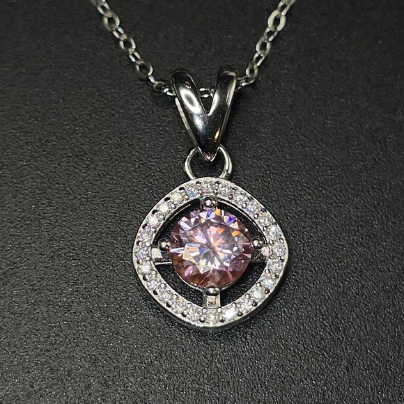 ✨ Pink Moissanite Halo Pendant Necklace – S925 Sterling Silver (18”) - Picture 8 of 8